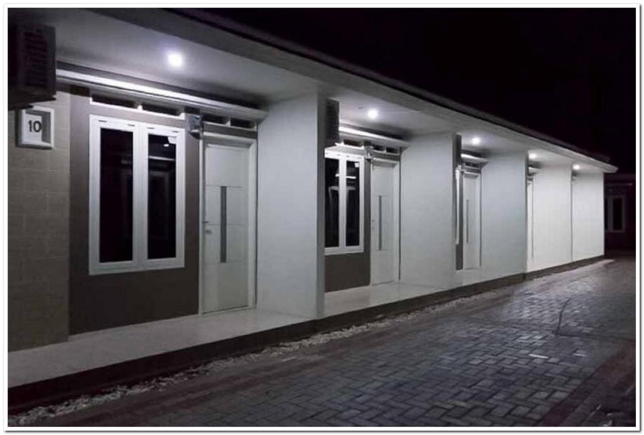 Syukur Guesthouse Syariah Near Exit Toll Cikopo Redpartner Cikampek Exteriér fotografie
